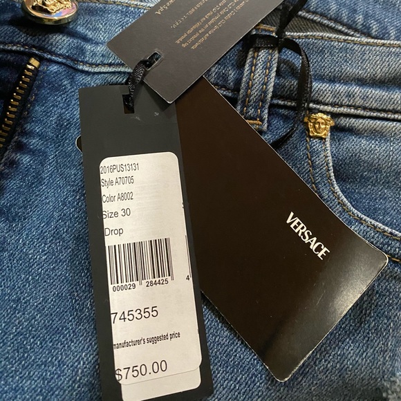 versace jeans hang tag